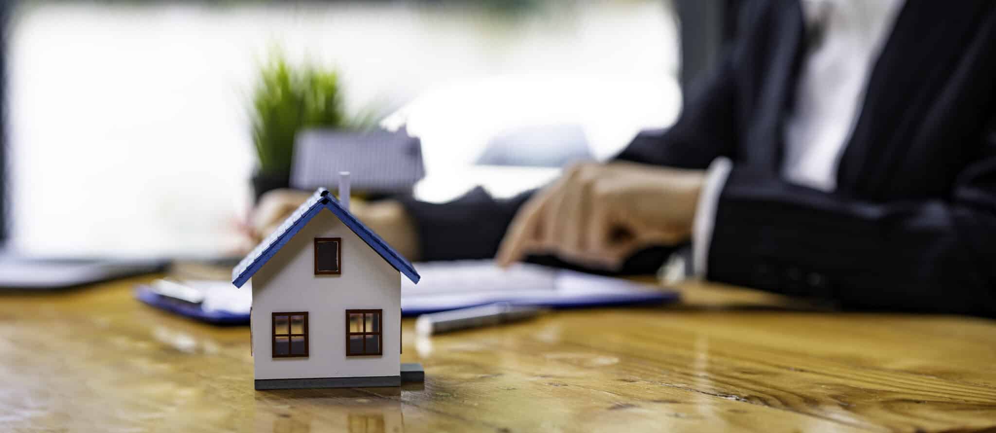 Free Property Valuation: In-Person vs Instant Explained 2 property valuation